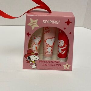 Smoothing Lip Gloss Trio – Pink & Red Shades